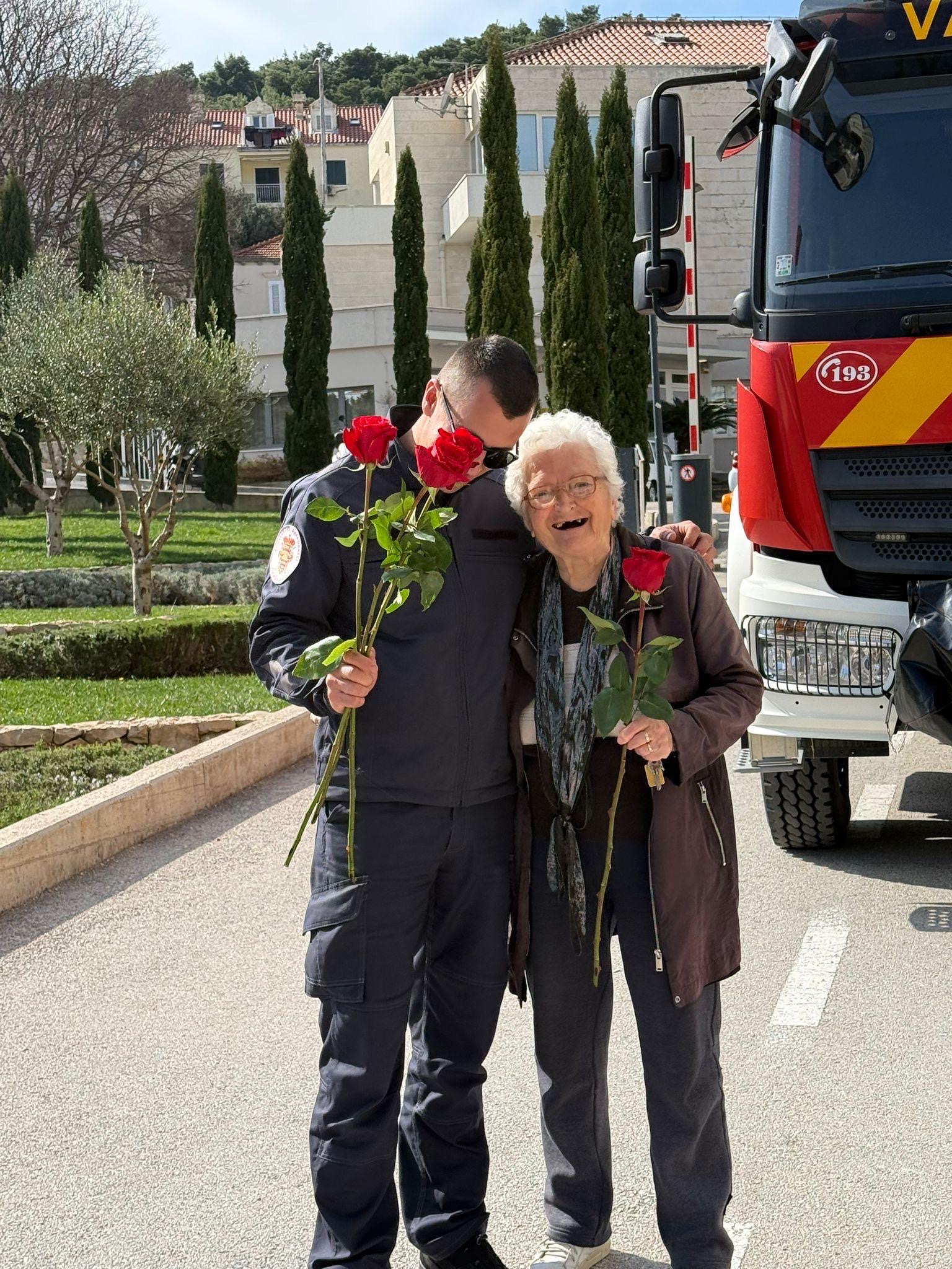 5. humanitarni buvljak ispred Studentskog centra Dubrovnik